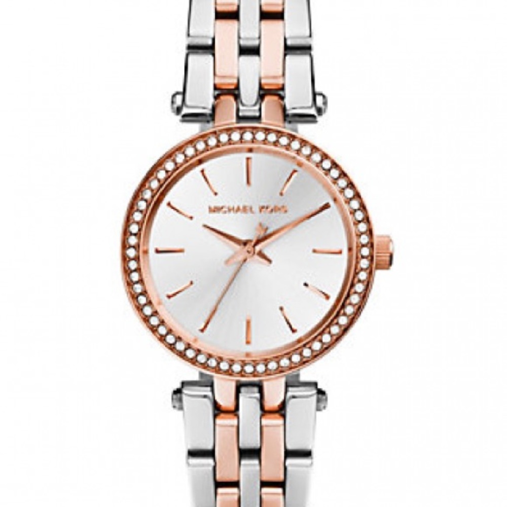 ✨NWT Michael Kors Watch✨